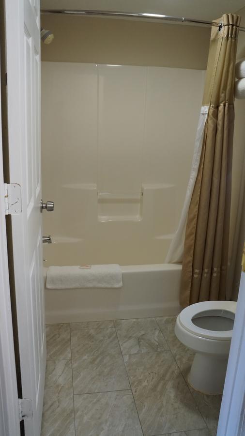 Best Stay Inn Plainville Екстериор снимка